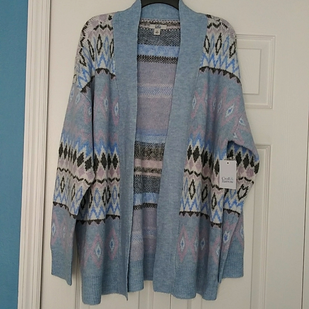Gorgeous open front sweater.